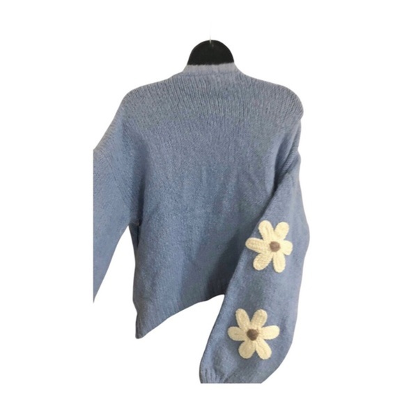 Blue chunky knit white flower floral embroidered open front cardigan sweater - Picture 13 of 17
